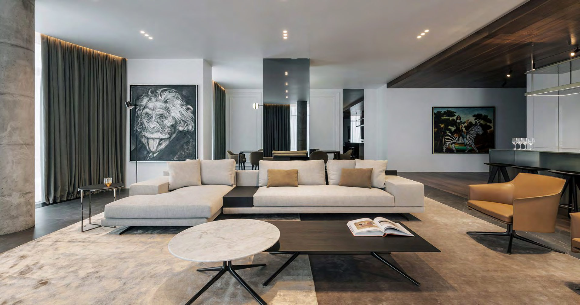 Diamond Apartment