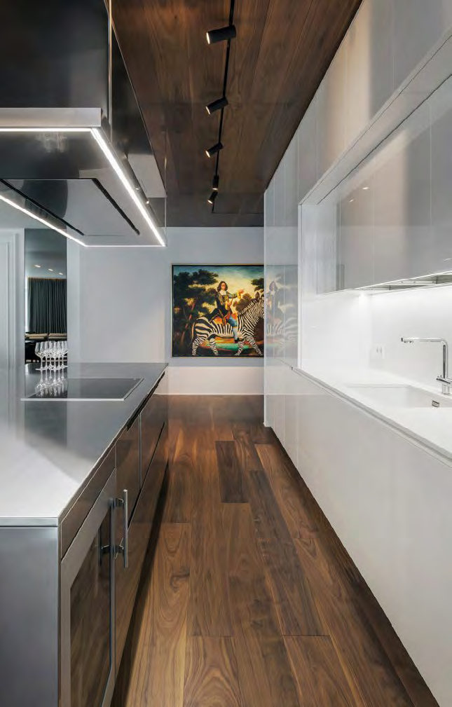 Diamond Apartment