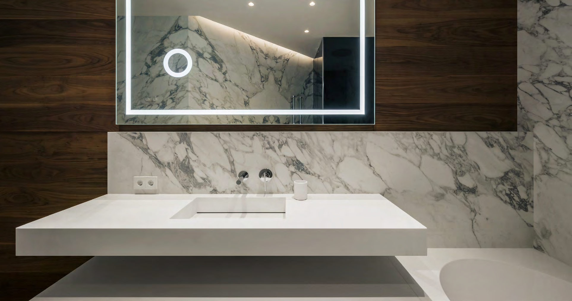 Diamond Apartment